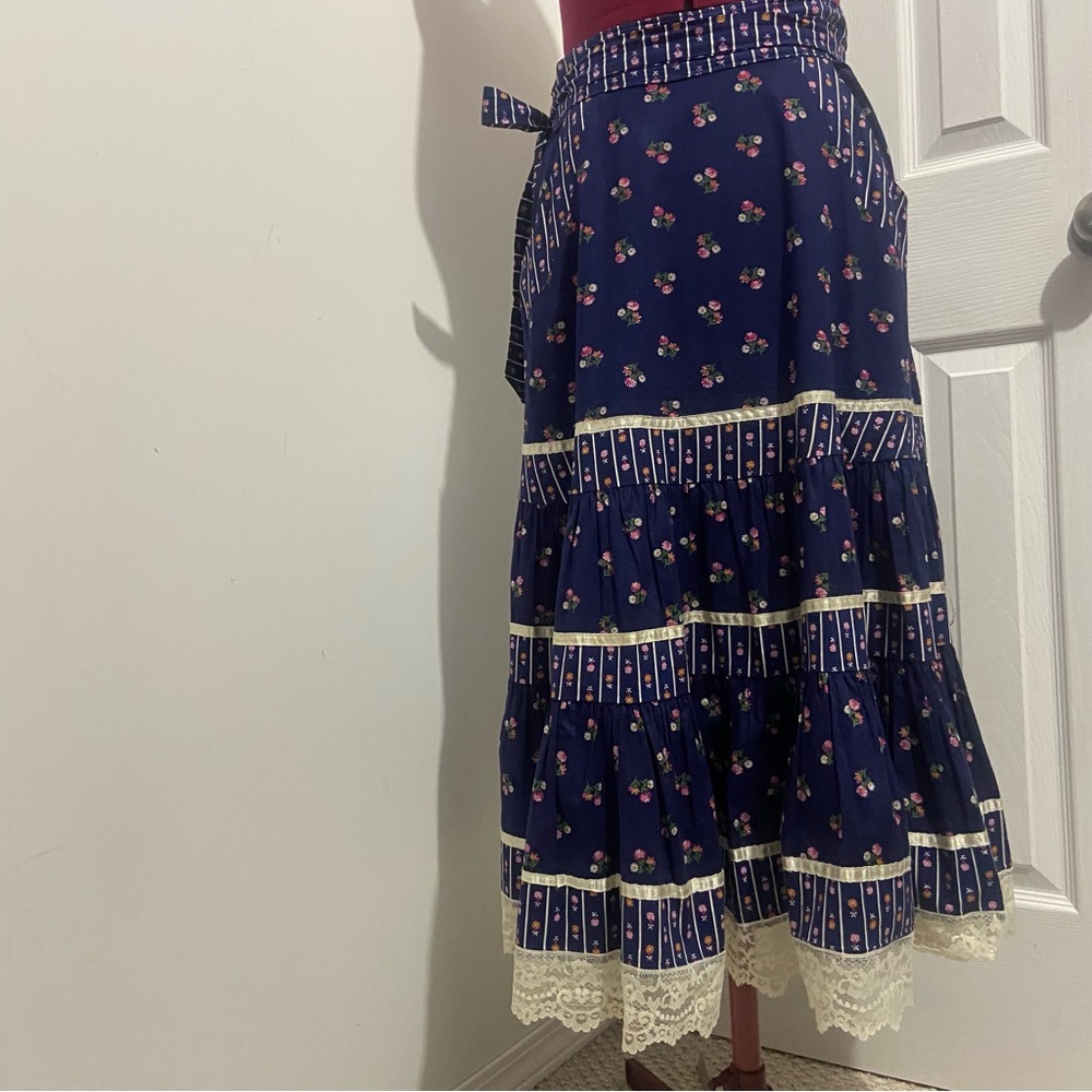 GUNNE SAX Women Floral Navy Blue Midi Skirt